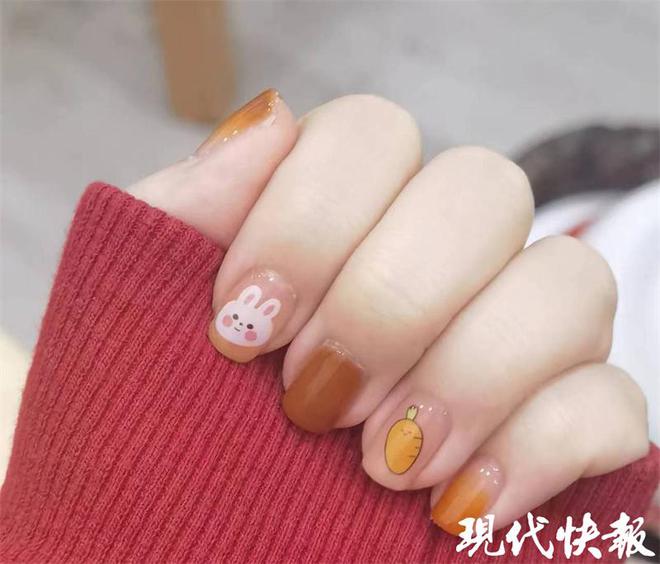 最新貼指甲時(shí)尚指南，從流行趨勢(shì)到護(hù)理技巧全解析