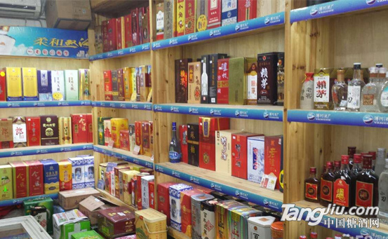 最新煙酒店，自然美景的探索之旅